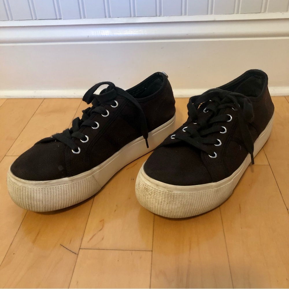 Steve Madden Women’s Platform Sneakers - Black with Laces - Size 8.5